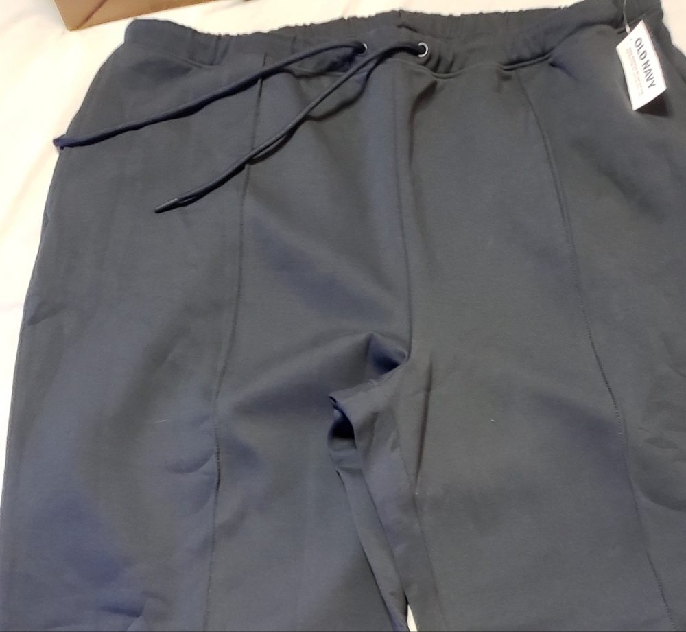 Old Navy Mid Rise Active Dynamic Textured Feece Wide Legged Sweatpants Blue